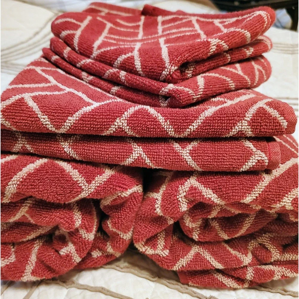 2 Sets Vintage Ralph Lauren Chaps Towels Bath Hand Wash Red Cream Geo Trellis